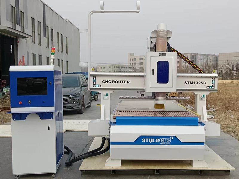 4x8直排式自動換刀數控雕刻機