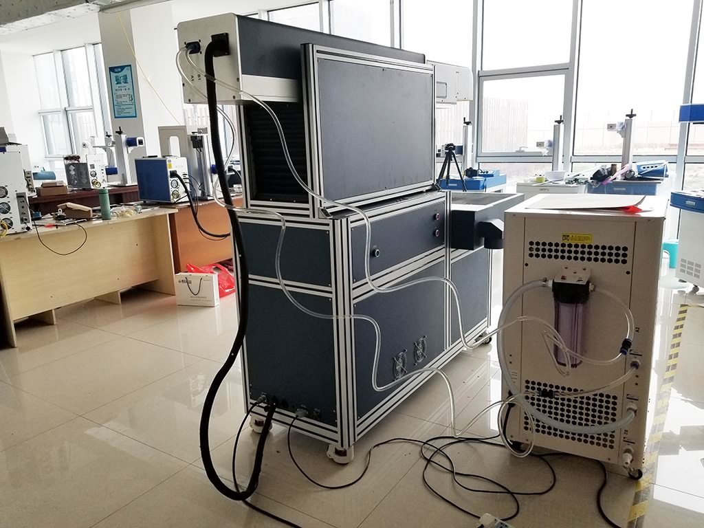 3D動(dòng)態(tài)聚焦射頻 CO2 激光切割機(jī) 3D動(dòng)態(tài)聚焦射頻 CO2 激光切割機(jī)