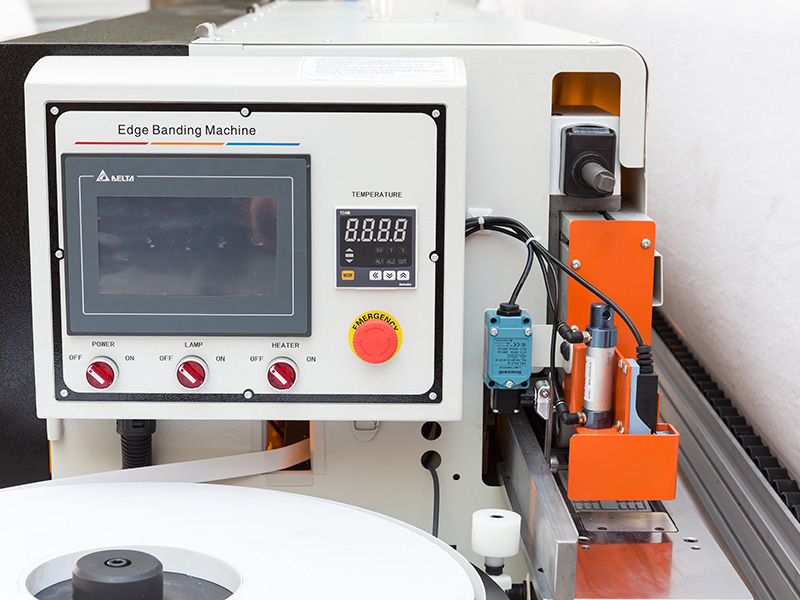 用于櫥柜制作的小型木工封邊機