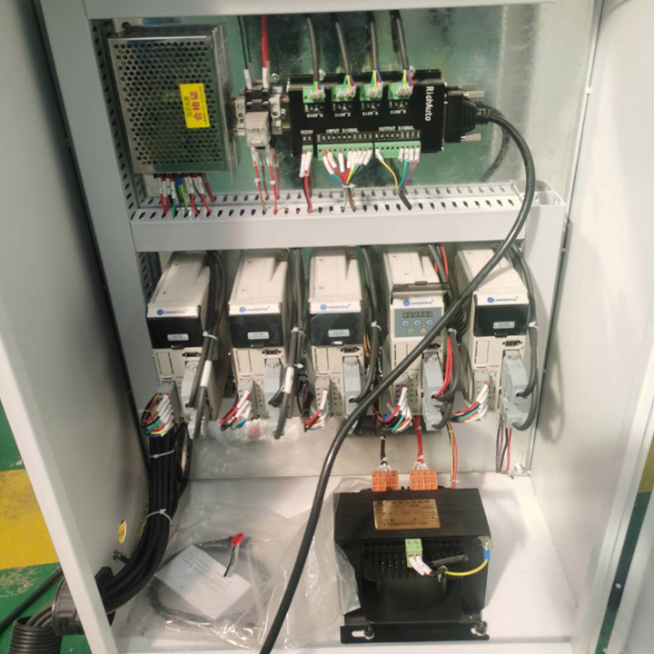 四軸數控木工雕刻機控制箱