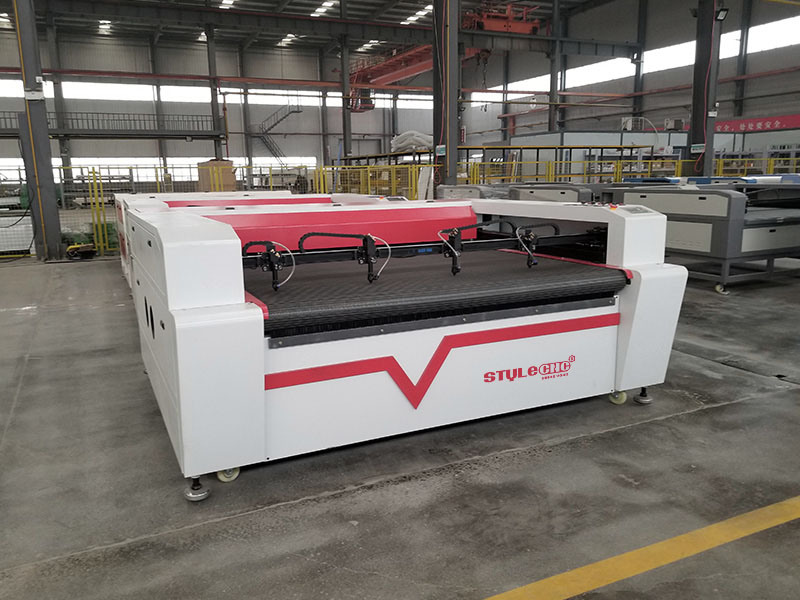 4頭激光布料切割機