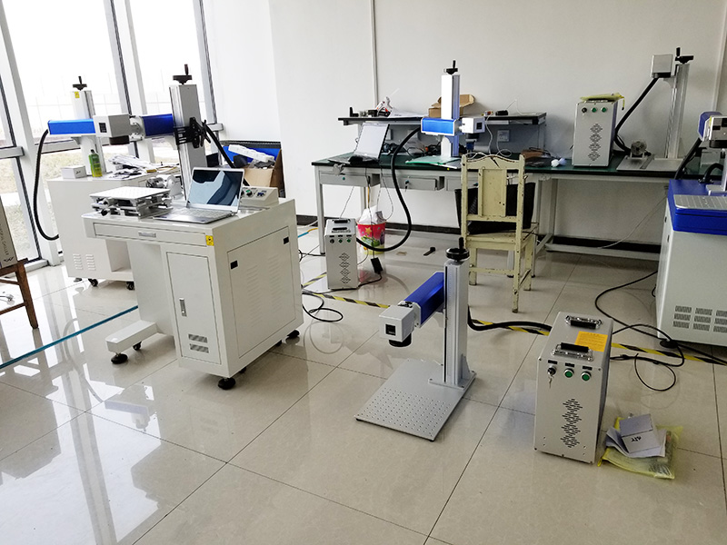 光纖激光雕刻機(jī) 光纖激光雕刻機(jī)