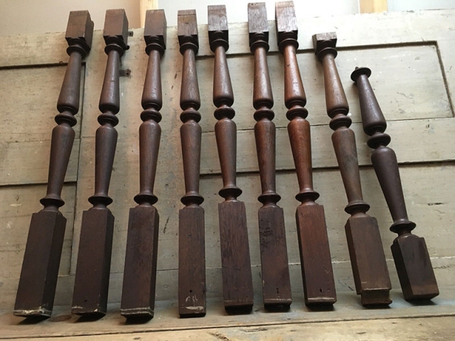 小型數控木工車床應用示例