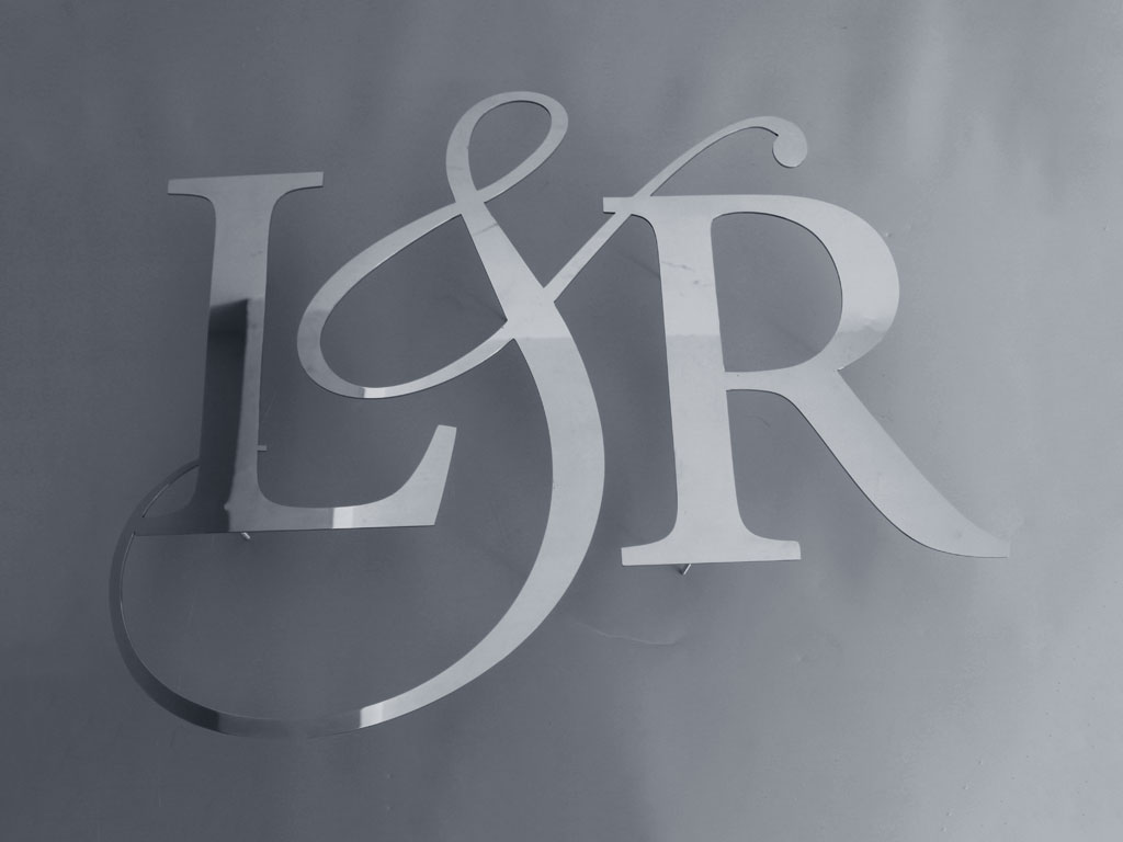 光纖激光切割金屬字母