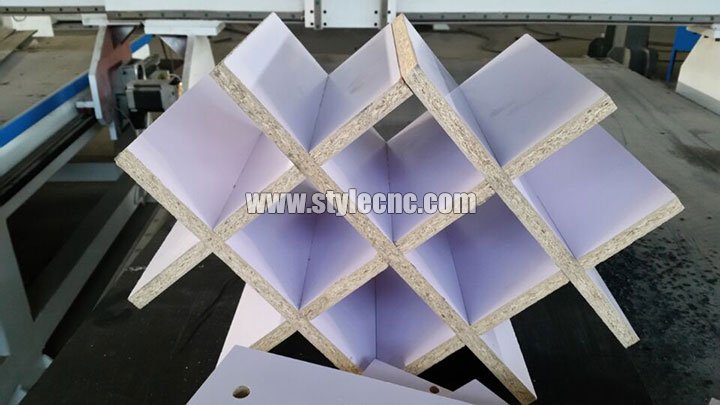 用于木箱項(xiàng)目的嵌套數(shù)控雕刻機(jī) 用于木箱項(xiàng)目的嵌套數(shù)控雕刻機(jī)