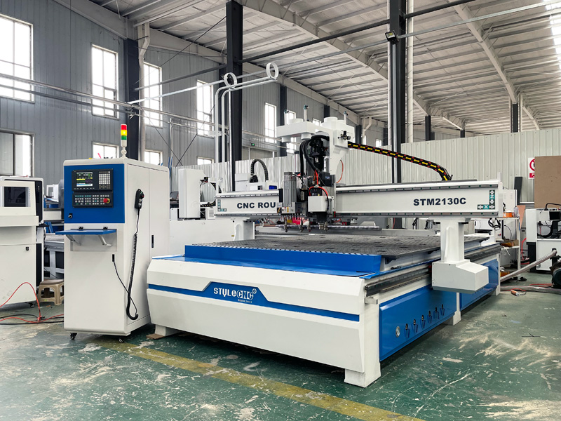 具有自動(dòng)嵌套系統(tǒng)的智能嵌套數(shù)控雕刻機(jī) 具有自動(dòng)嵌套系統(tǒng)的智能嵌套數(shù)控雕刻機(jī)