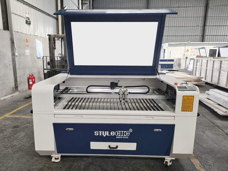 價格實惠的激光雕刻機，適用于皮革、織物、紙張、牛仔褲