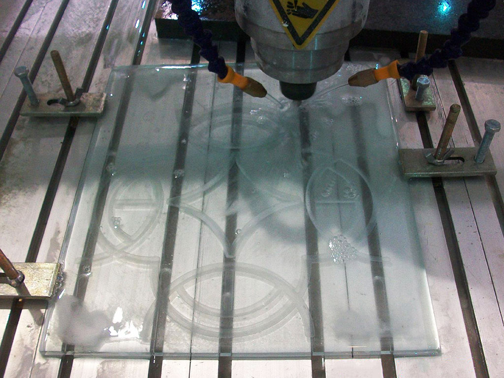 數控雕刻機雕刻玻璃項目