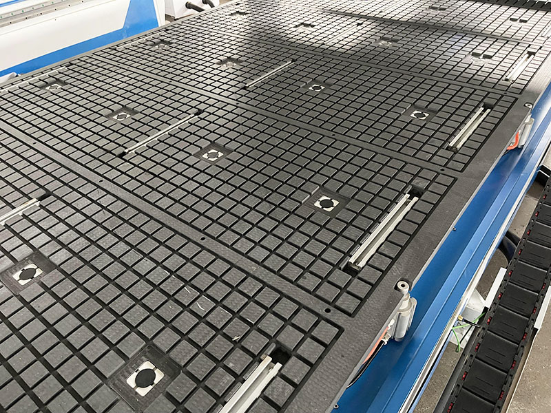 四軸數(shù)控雕刻機(jī)真空工作臺