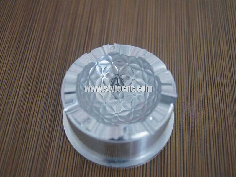 小型五軸數(shù)控高爾夫模具制造機(jī)