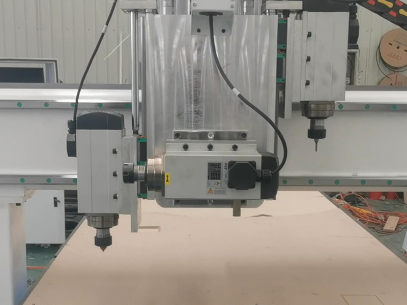 工業(yè) 4x8 用于木門制造的數(shù)控雕刻機(jī)