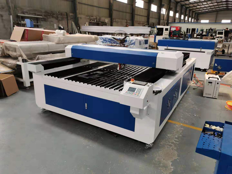1325 150W 混合激光切割機