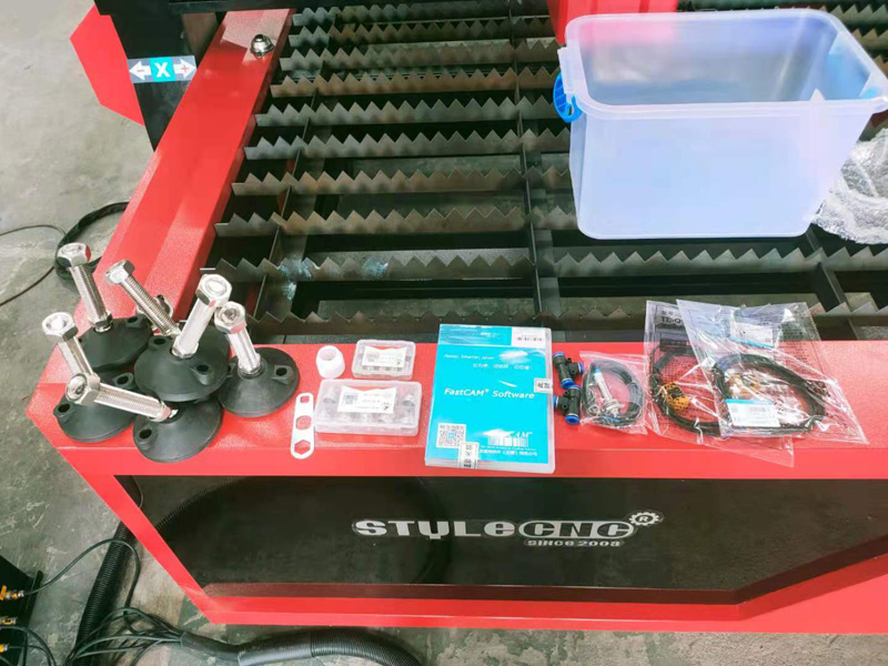 數控等離子切割工作臺機器輸送工具箱