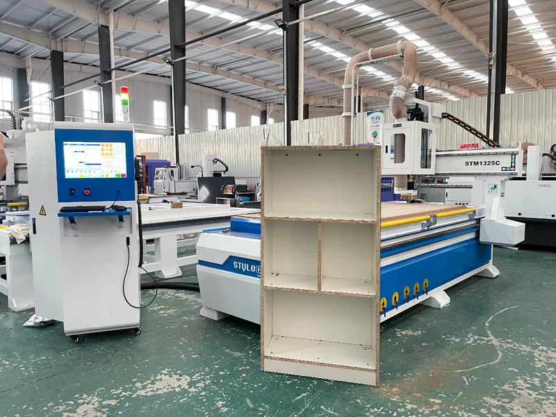 4x8 用于櫥柜制作的數(shù)控木工雕刻機(jī) 4x8 用于櫥柜制作的數(shù)控木工雕刻機(jī)