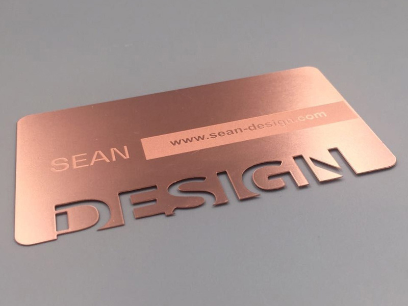 激光雕刻和切割玫瑰金名片 激光雕刻和切割玫瑰金名片