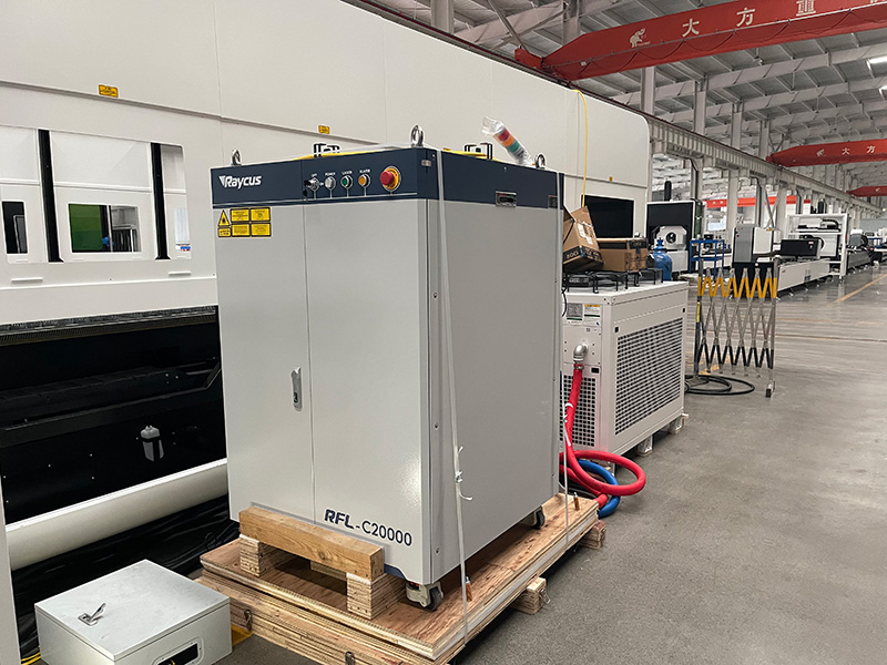 20000W 光纖激光發(fā)生器 20000W 光纖激光發(fā)生器