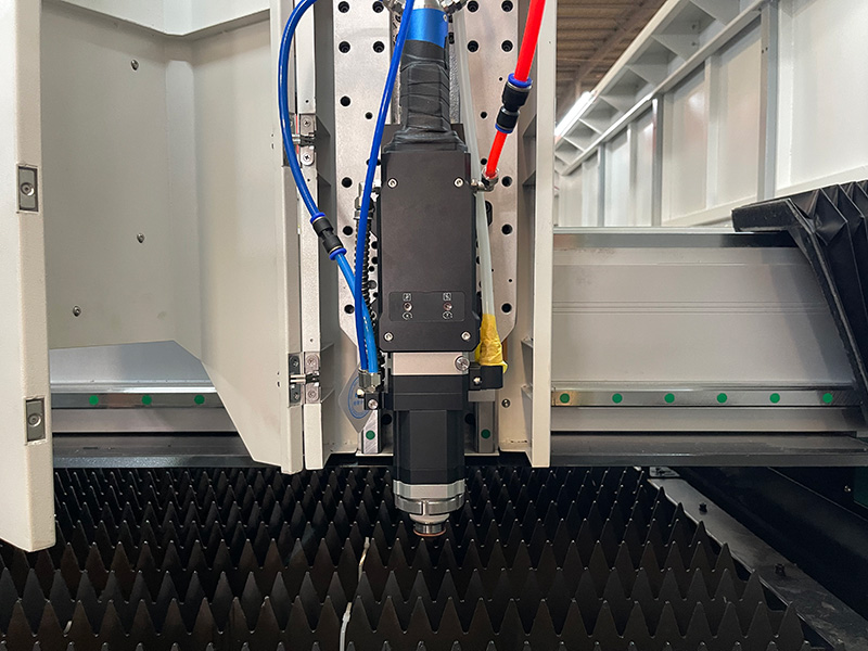 6KW 金屬板激光切割機 6KW 金屬板激光切割機