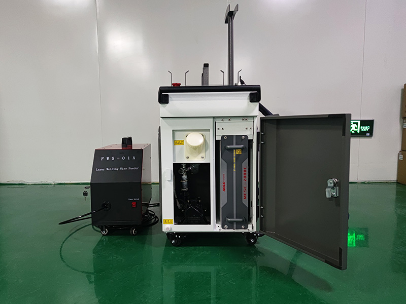 內(nèi)置冷水機